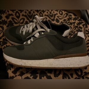 UGG Women's Dark Green and White Sneakers